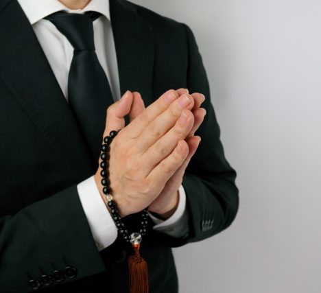 弔電や電報を会社代表名で送る差出人表記の注意点